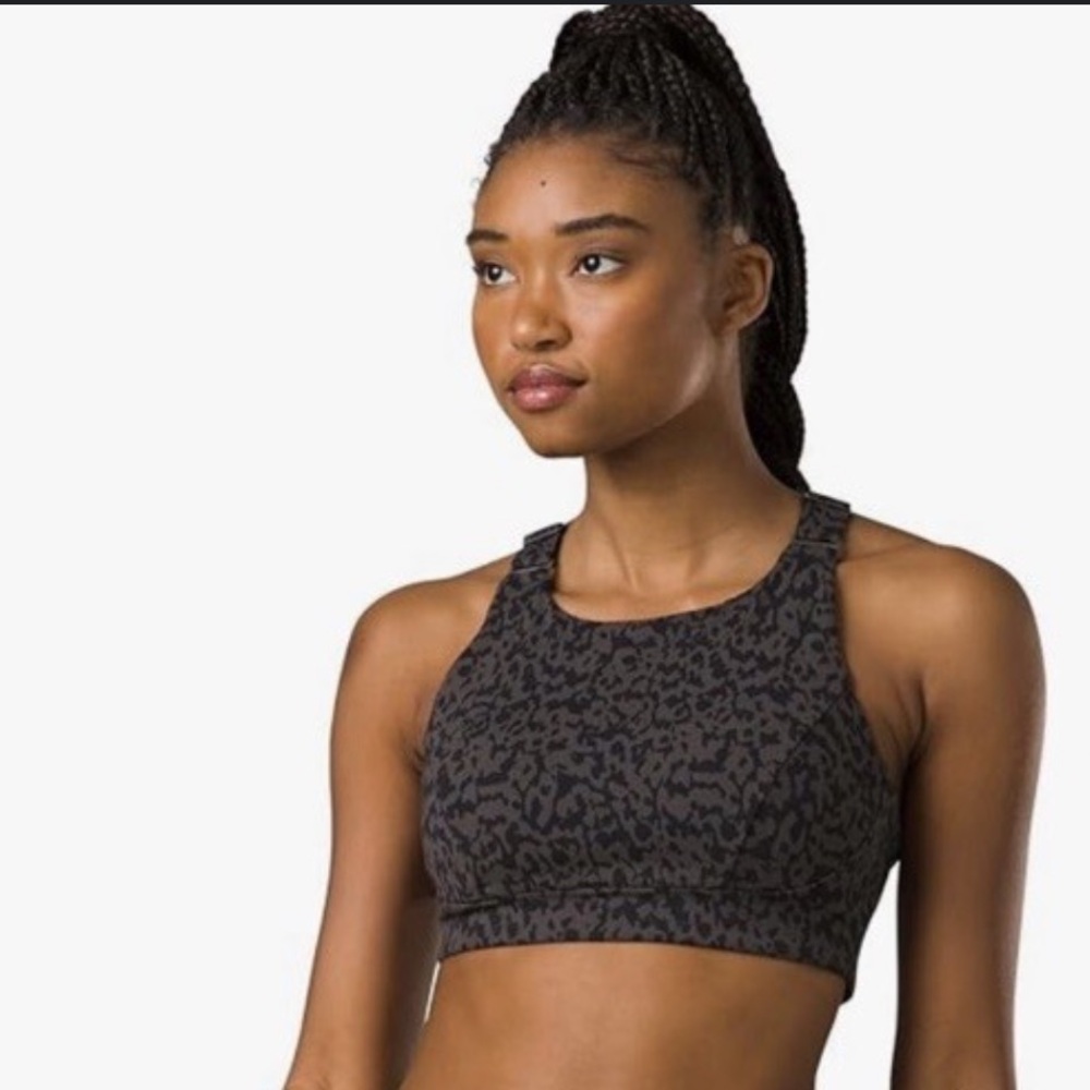 Like New! PrAna Chakara Support Bra Dark Iron Wild Print Size Medium